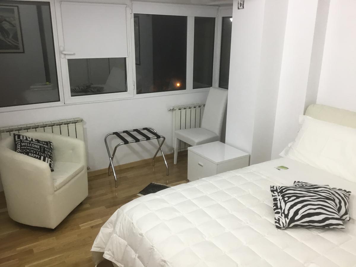 White Dream Suites ヤシ エクステリア 写真